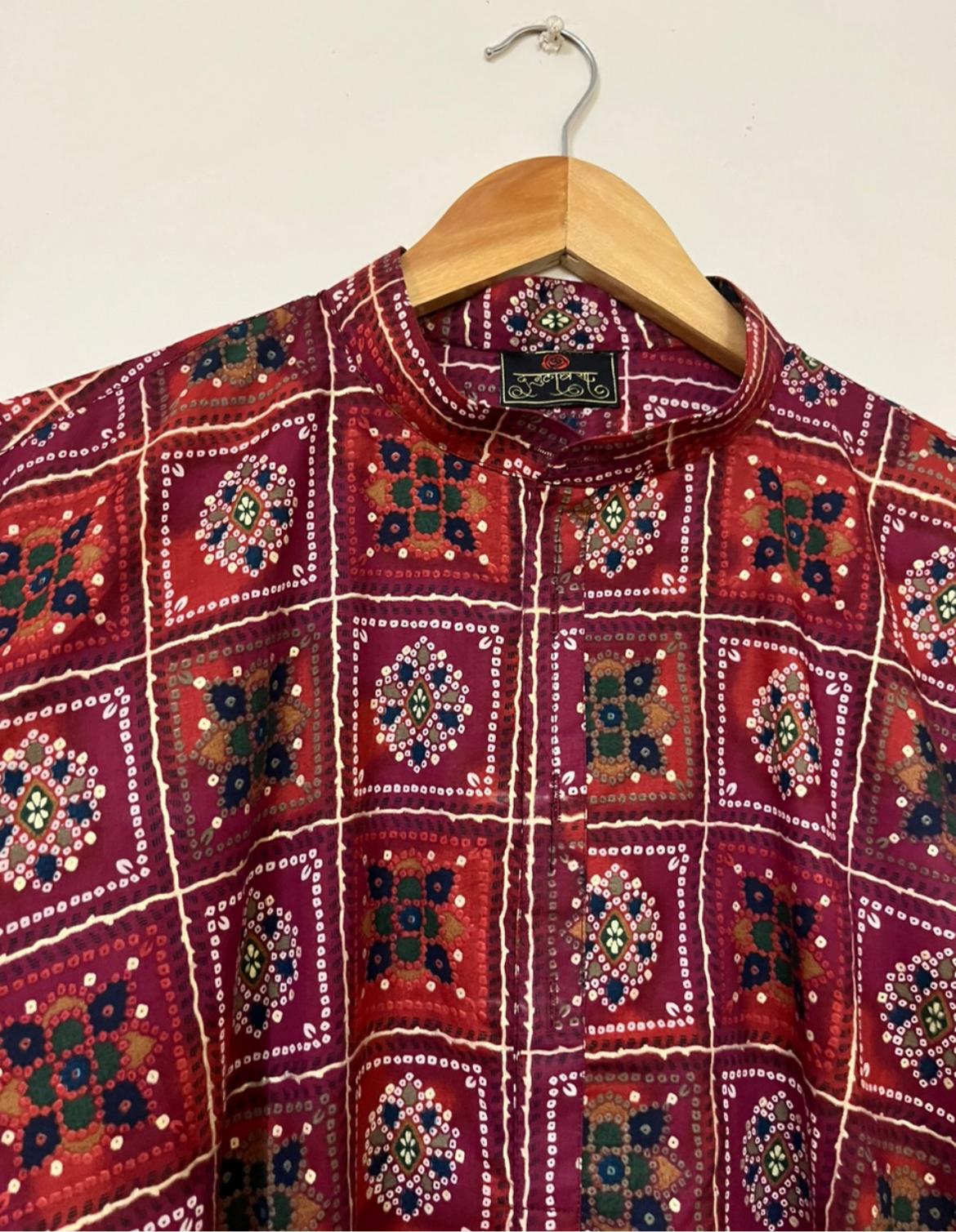 Maroon Bhandhani kurta